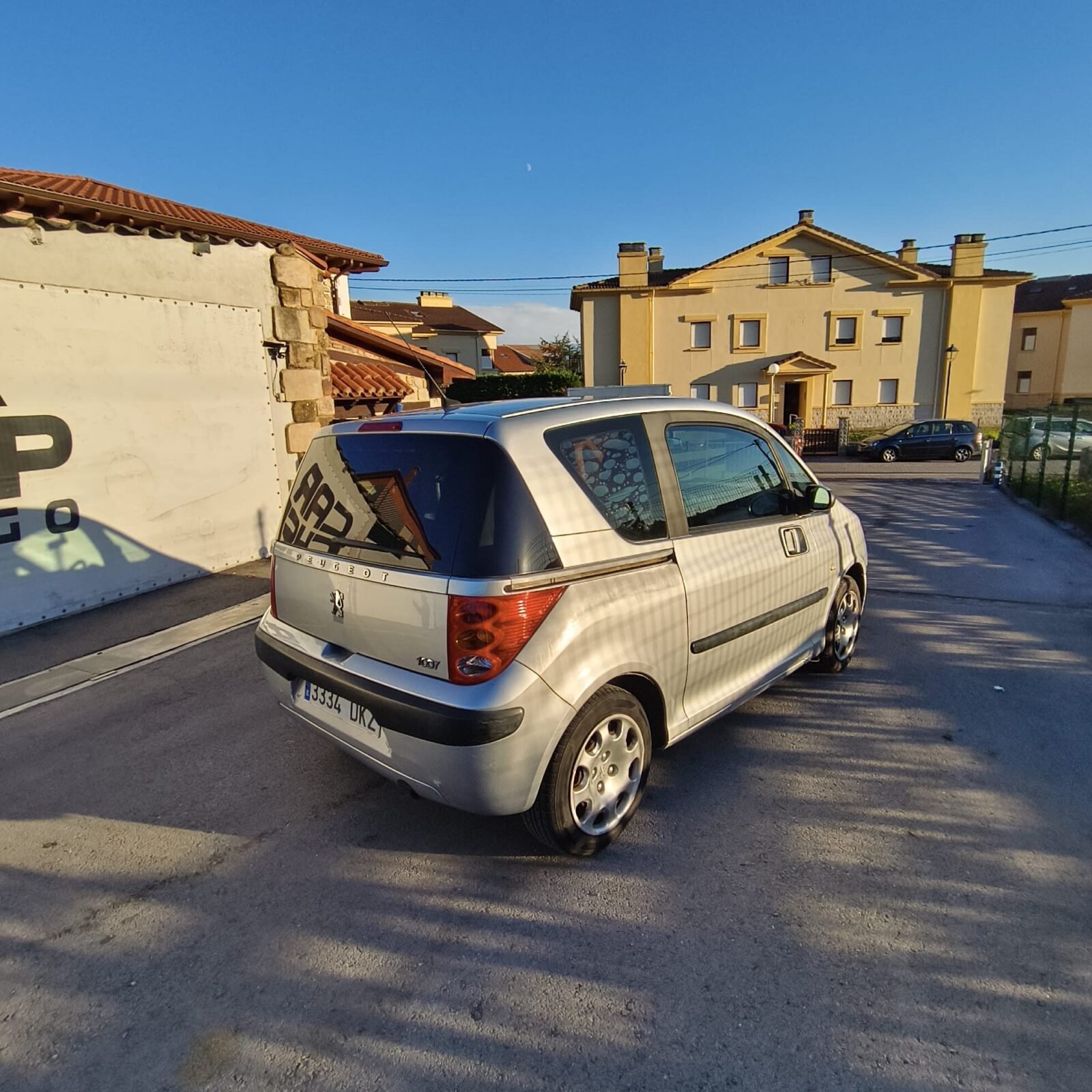 PEUGEOT 1007  1.4 HDi Urban