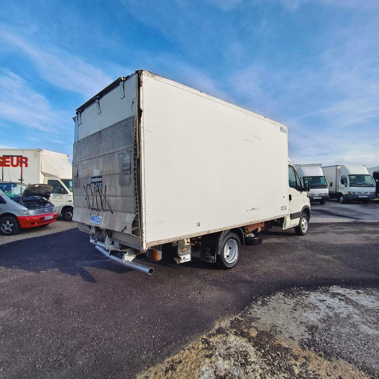 IVECO DAILY 29 L12