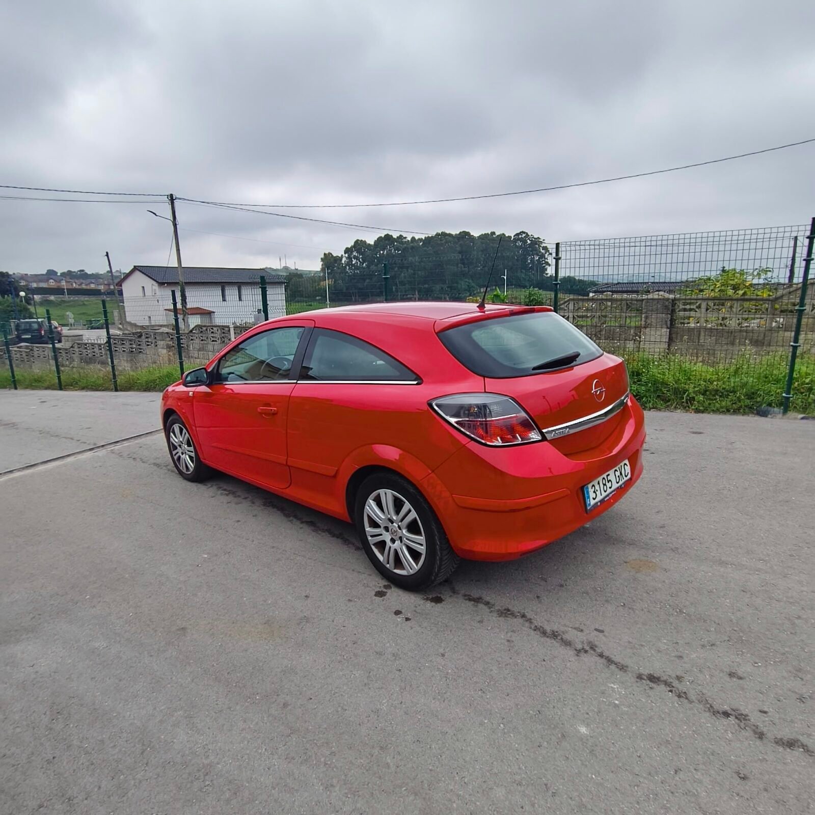 OPEL Astra GTC 1.9 CDTI 16V