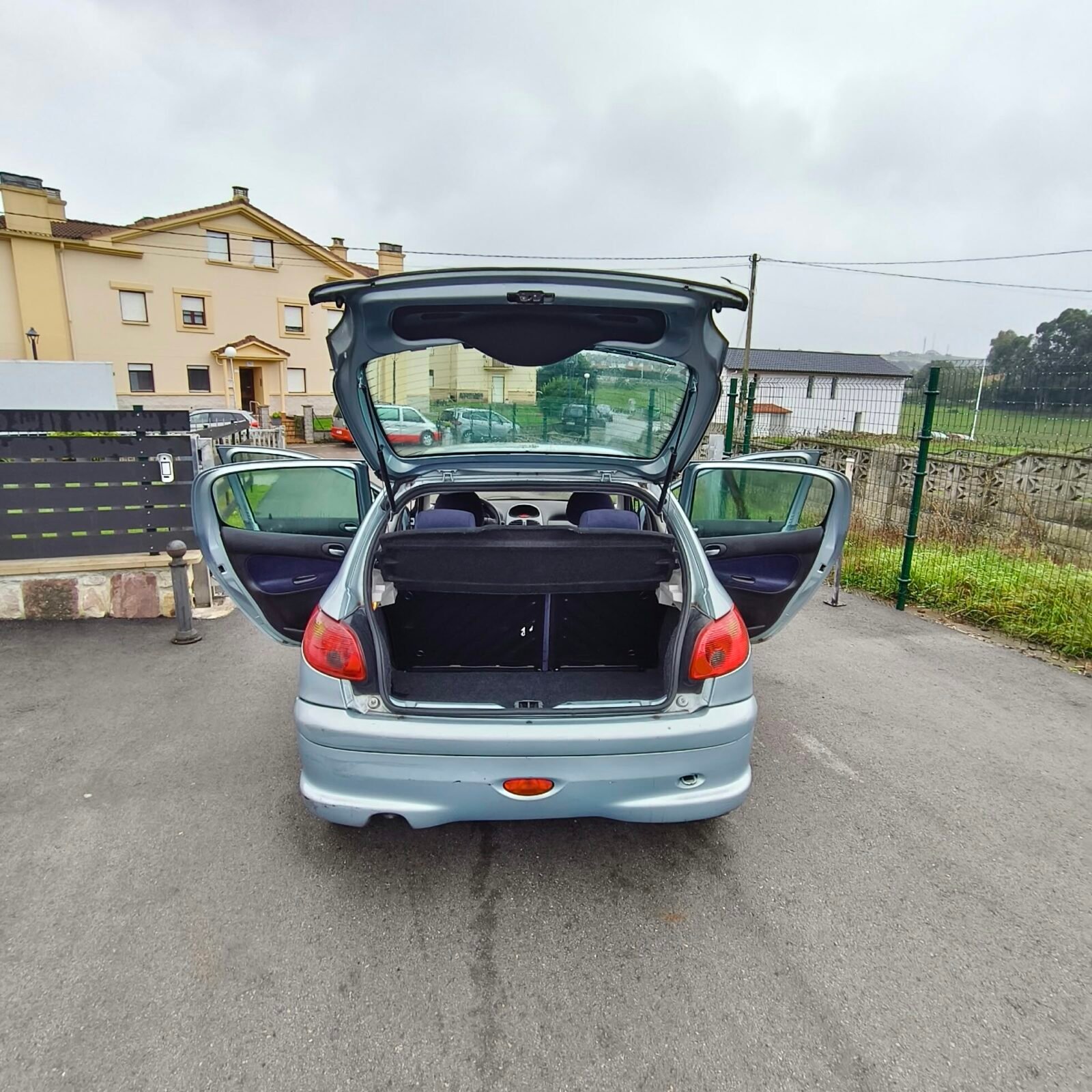 PEUGEOT 206 2.0HDI