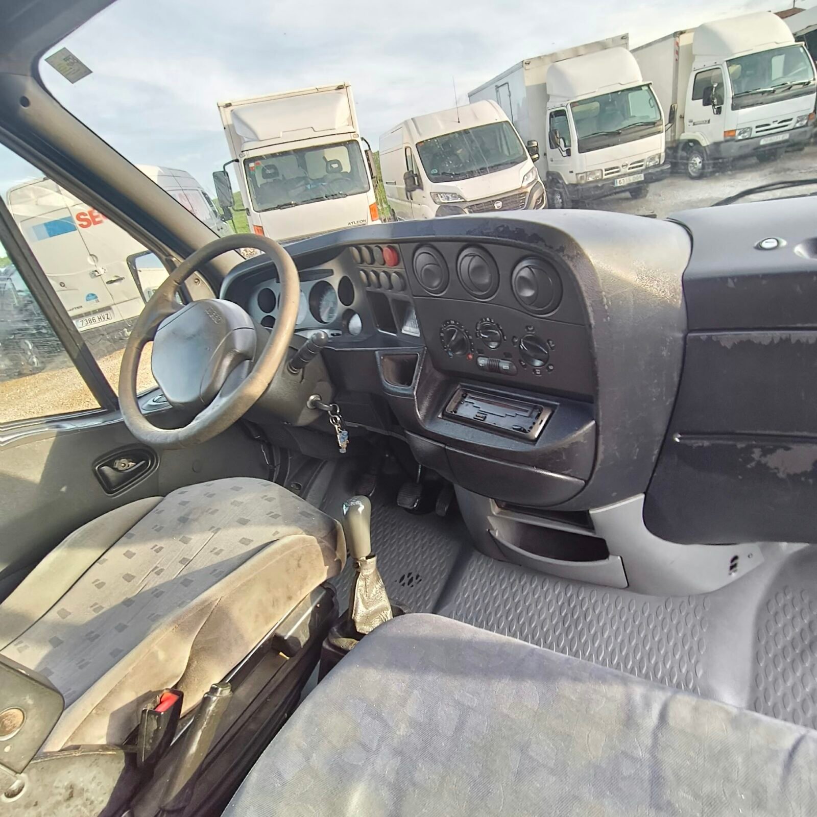 IVECO DAILY 29 L12